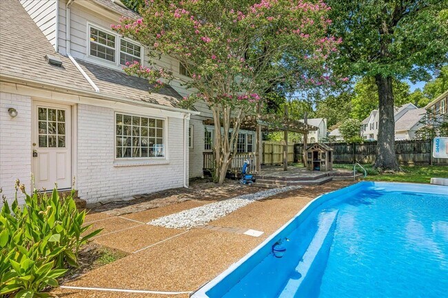 Building Photo - 2836 Baytown Cove