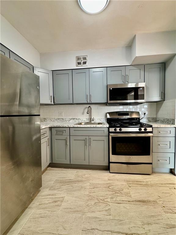 Building Photo - 1425 E 80th St