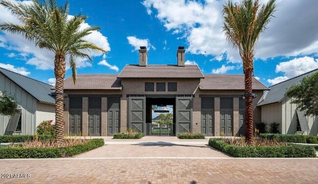 Building Photo - 1964 W Kinfield Trail