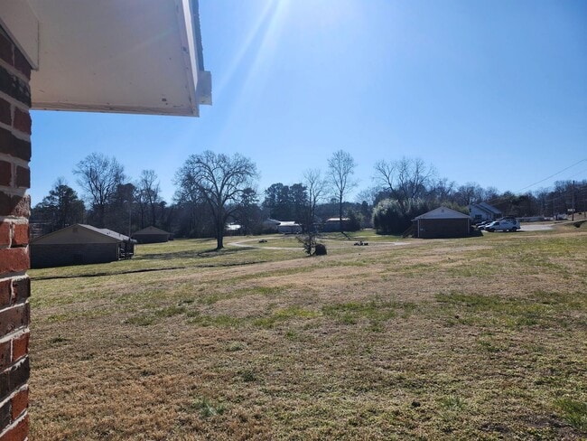 Building Photo - 101 Lytle Rd