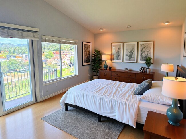 Building Photo - Spacious 4-bedroom, 3-bathroom home in Newbury Park near Thousand Oaks