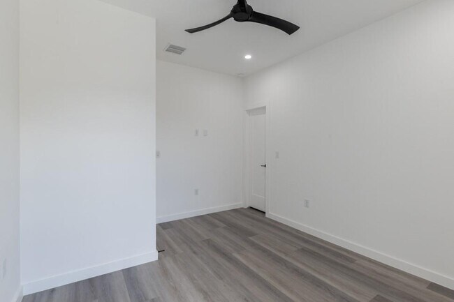 Building Photo - 21515 Patton Ave