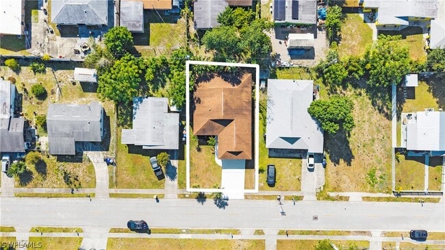 Building Photo - 3148 Apache St