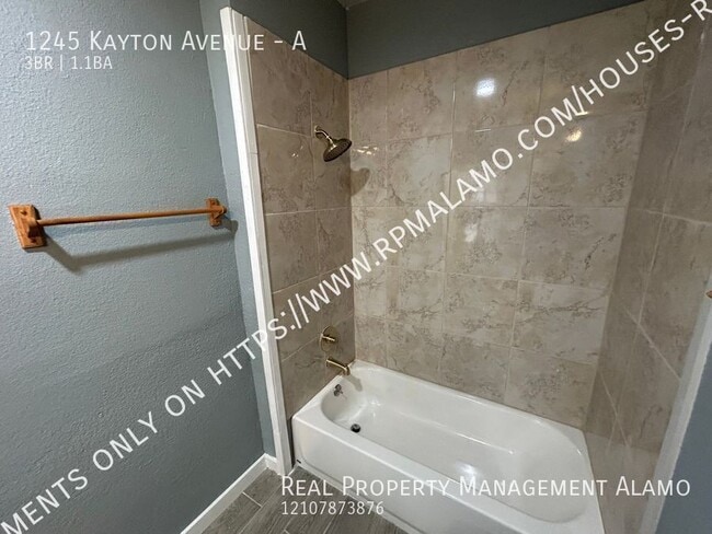 Building Photo - 1245 Kayton Ave