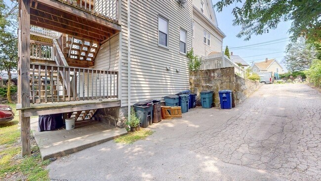 Building Photo - 119 Quincy St