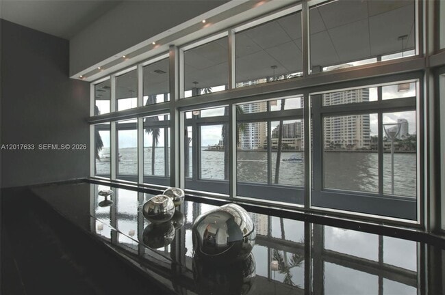 Building Photo - 335 S Biscayne Blvd
