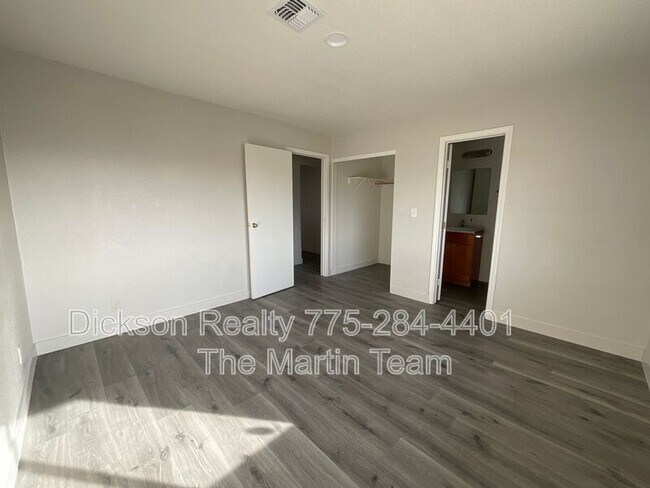 Building Photo - 1090 Barstow St