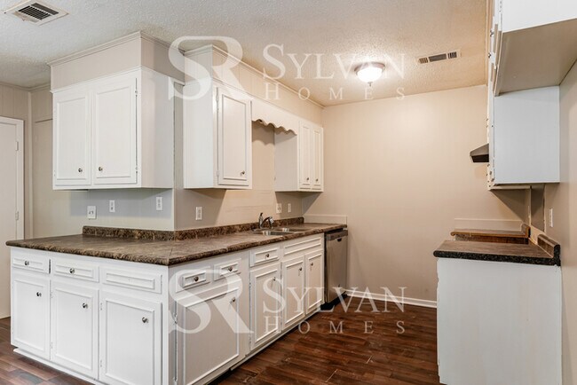 Building Photo - Living where You Love is Good for your Heart!