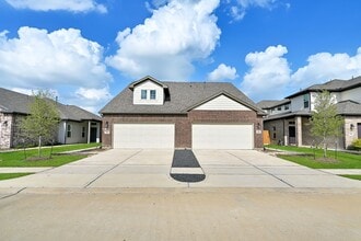 Building Photo - 7310 Coconut Bay Dr