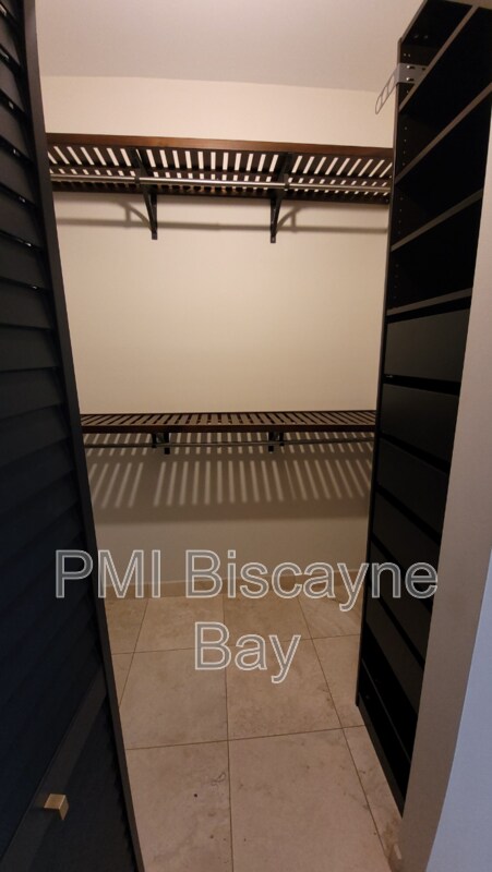 Building Photo - 21369 SW 92nd Ave
