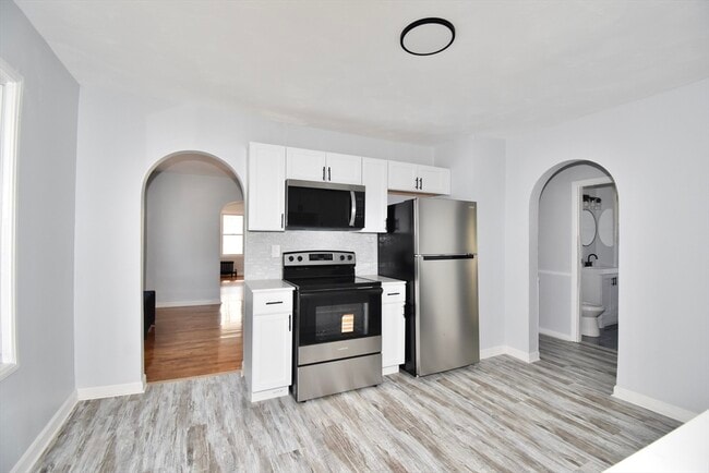 Building Photo - 46-48-48 Wait St