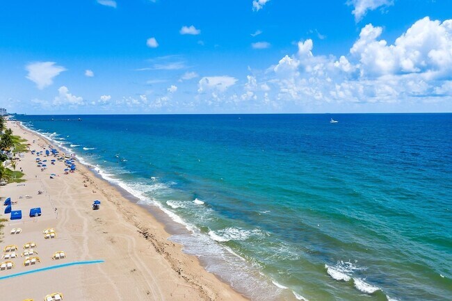 Building Photo - 3900 Galt Ocean Dr