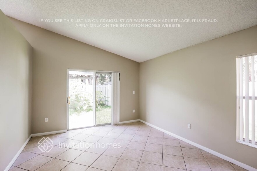Building Photo - 16594 NW 7th St