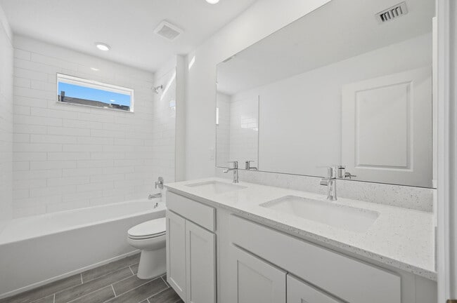 Building Photo - 19568 Whispering Crk Rd