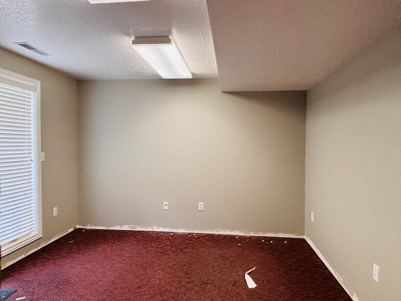Building Photo - 40 W 1250 N