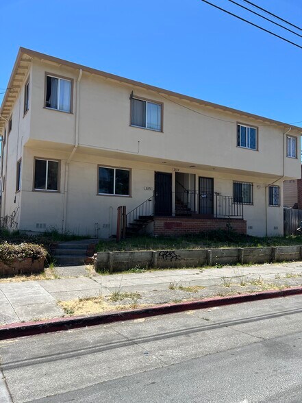 Primary Photo - 2576 35th Ave