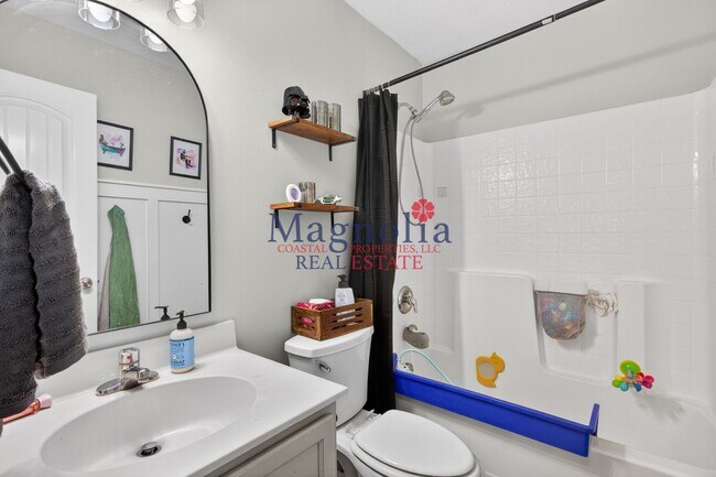 Building Photo - 3 bedrooms, 2 bathrooms in Richmond HIll's White Oak Subdivision! Close to I95, Savannah, Pooler ...