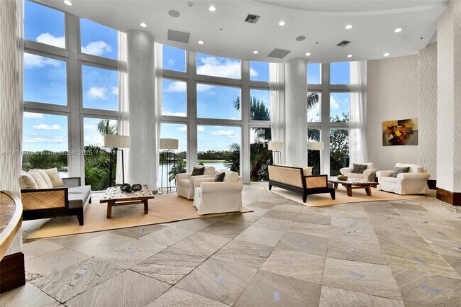 Building Photo - 2681 N Flamingo Rd