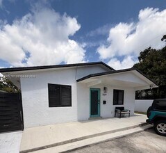 Building Photo - 3609 SW 27th St