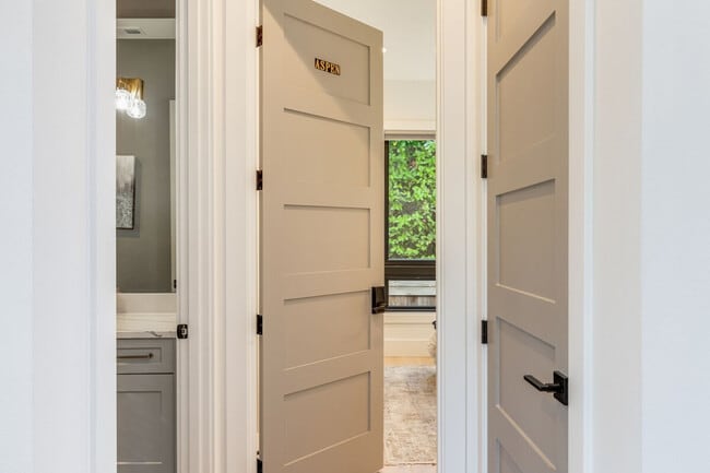 Building Photo - 115 110th Pl SE