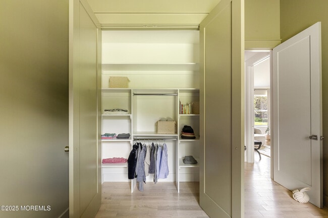 Building Photo - 1406 Transit Ave