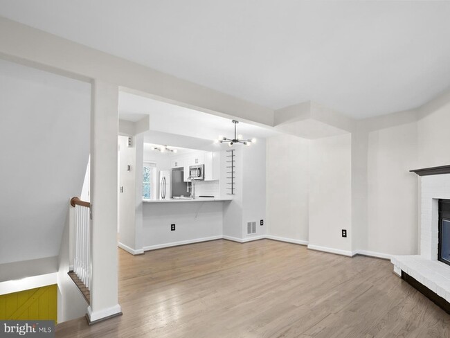 Building Photo - 2858 New Providence Ct