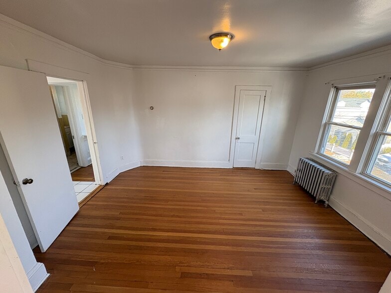 Building Photo - 35 13th St