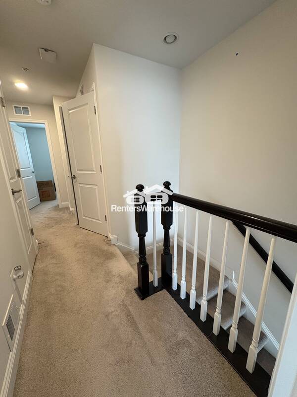 Building Photo - 629 Heathland Trail