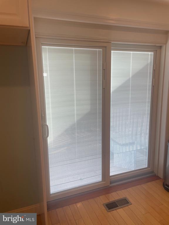 Building Photo - 7814 Saturn Pl