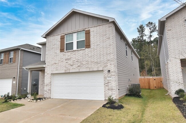 Building Photo - 15291 Abella Dr