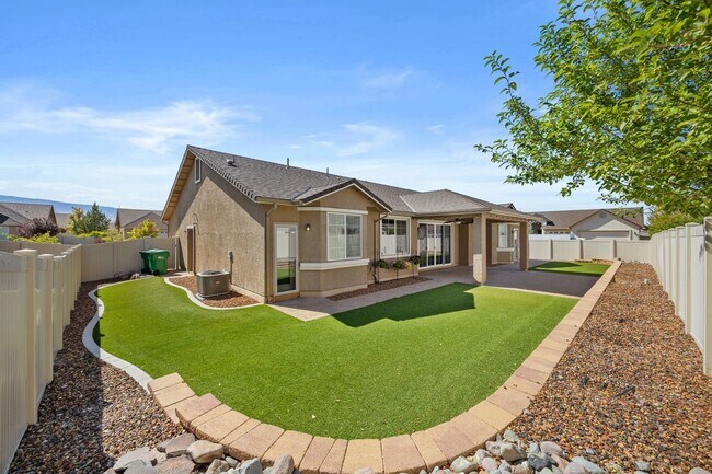 Building Photo - **Charming Home for Rent in Damonte Ranch**