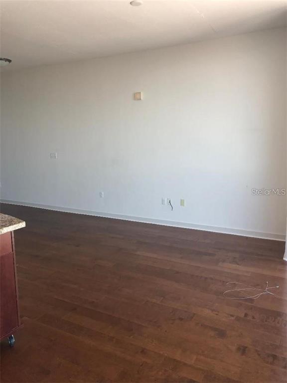 Building Photo - 155 S Court Ave