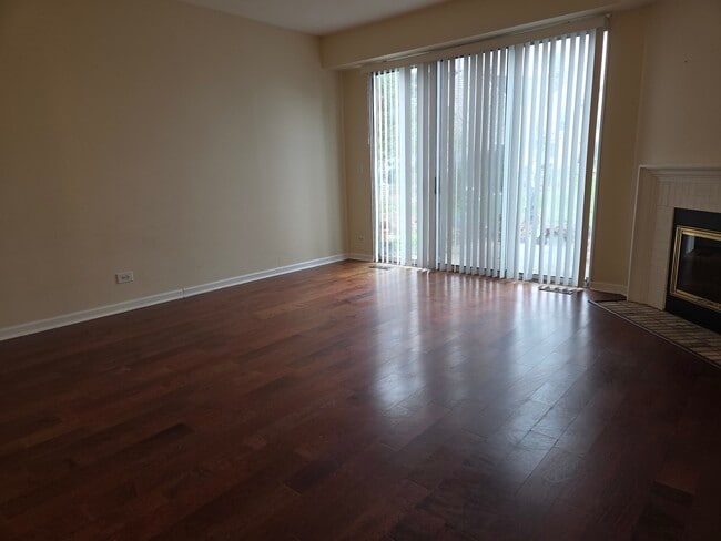 Building Photo - 1115 Regency Ct