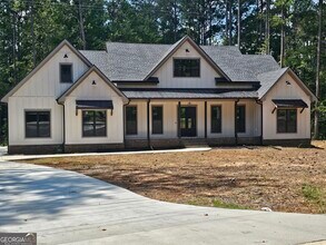 Building Photo - 10490 Rivertown Rd