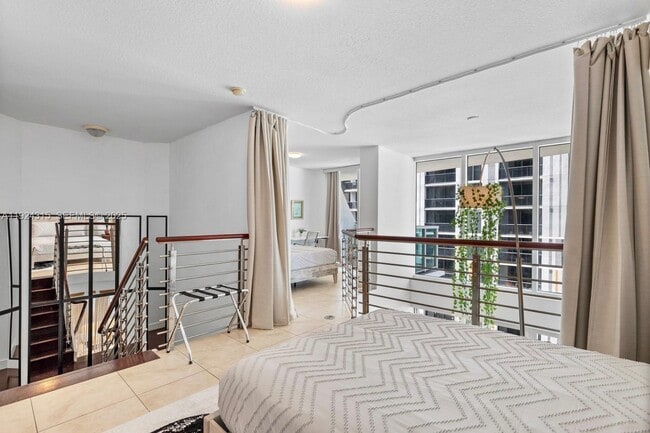 Building Photo - 41 SE 5th St