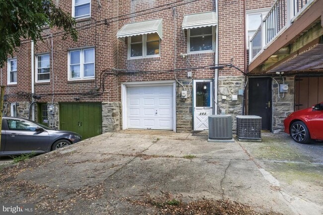 Building Photo - 342 Dawson St