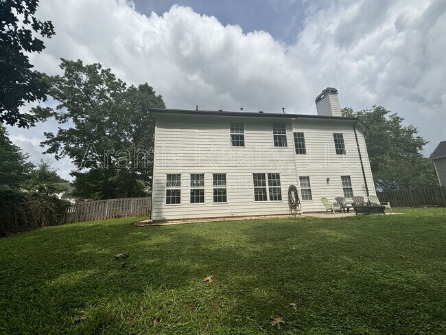 Building Photo - 1680 Berryhill Rd