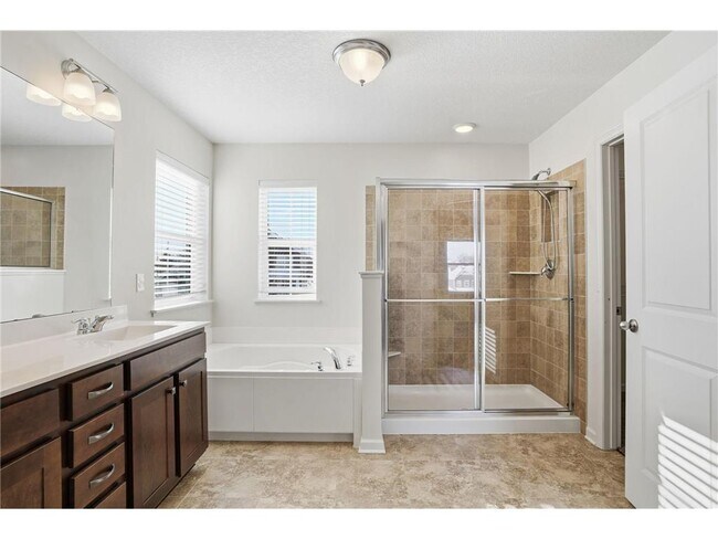 Building Photo - 5610 Xene Ln N