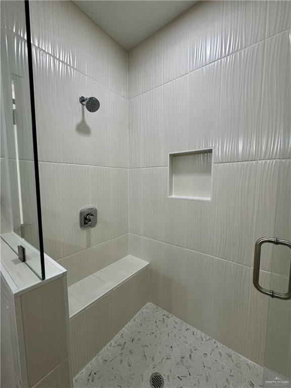 Building Photo - 13 West Dr