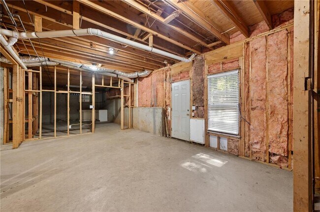 Building Photo - 3993 Ironhill Ln