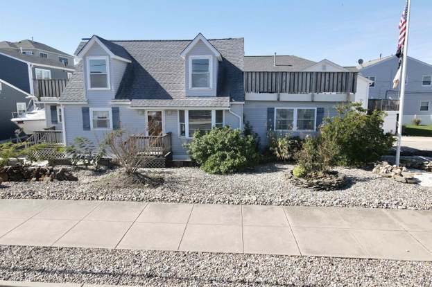 Building Photo - 100 Sheridan Square