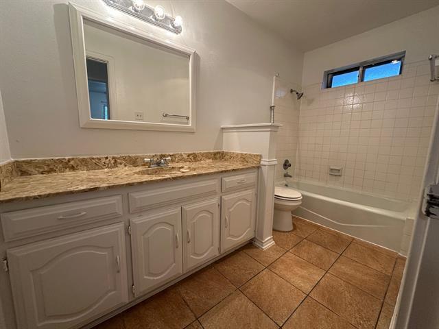 Building Photo - 719 Athenia Way
