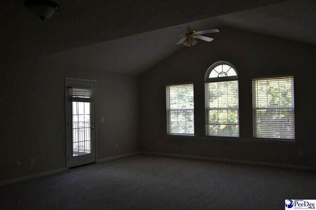 Building Photo - 2125 Sanderling Dr