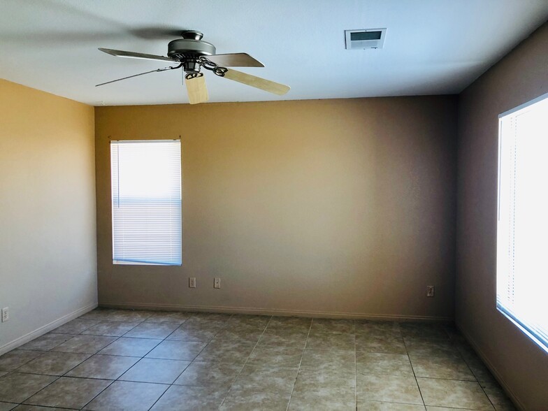 Building Photo - 40350 Maravilla Dr