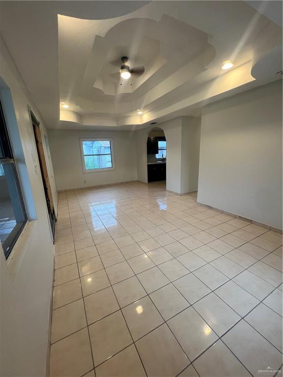 Building Photo - 16 Apache Dr