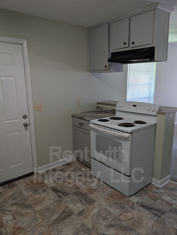 Building Photo - 2304 Hartsfield Ct