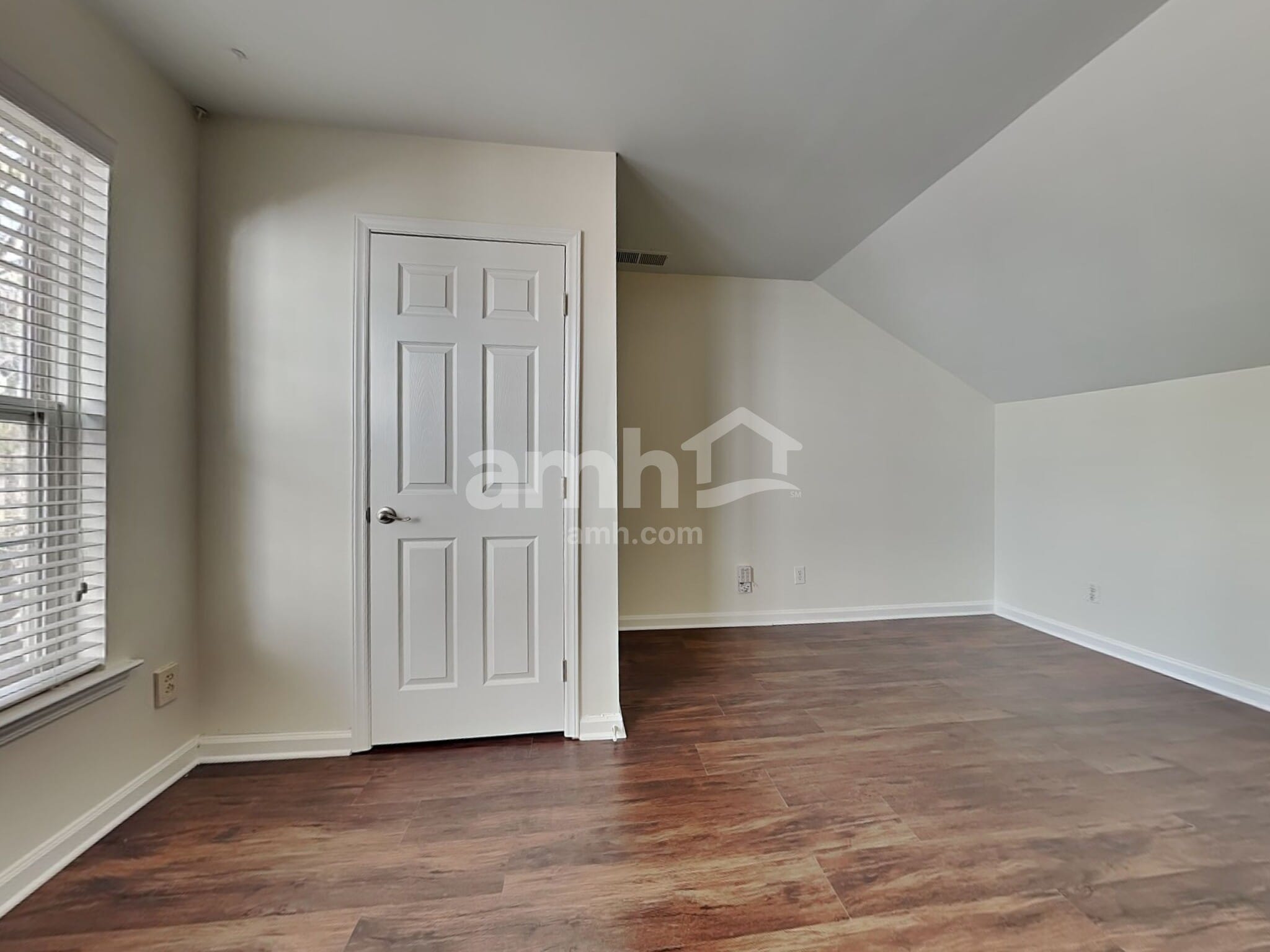 Building Photo - 6325 Elderslie Dr