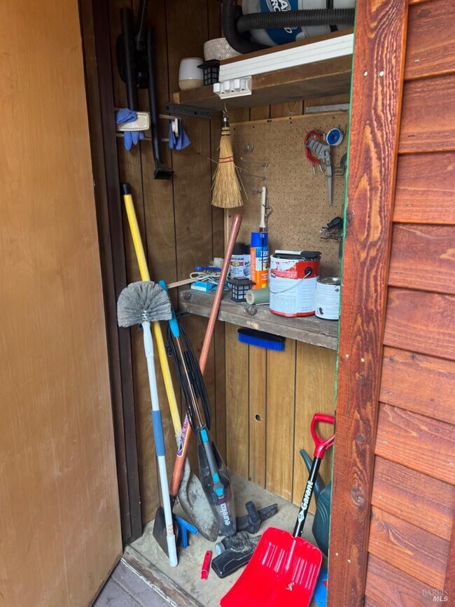 Building Photo - 702 College Dr