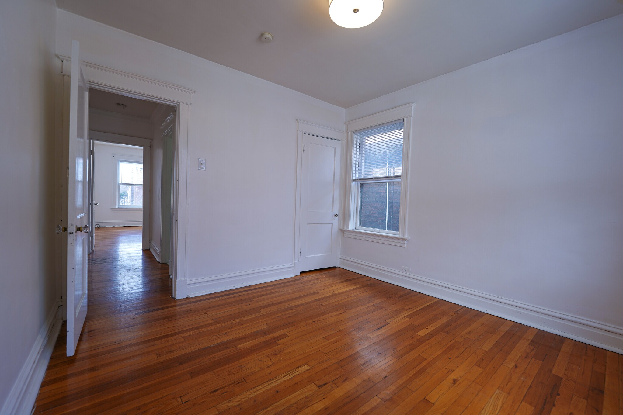 Building Photo - 724 Heman Ave