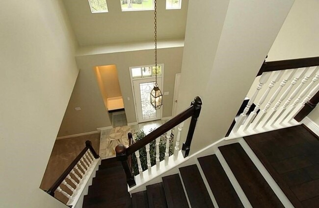 Building Photo - 23035 Lanham Dr
